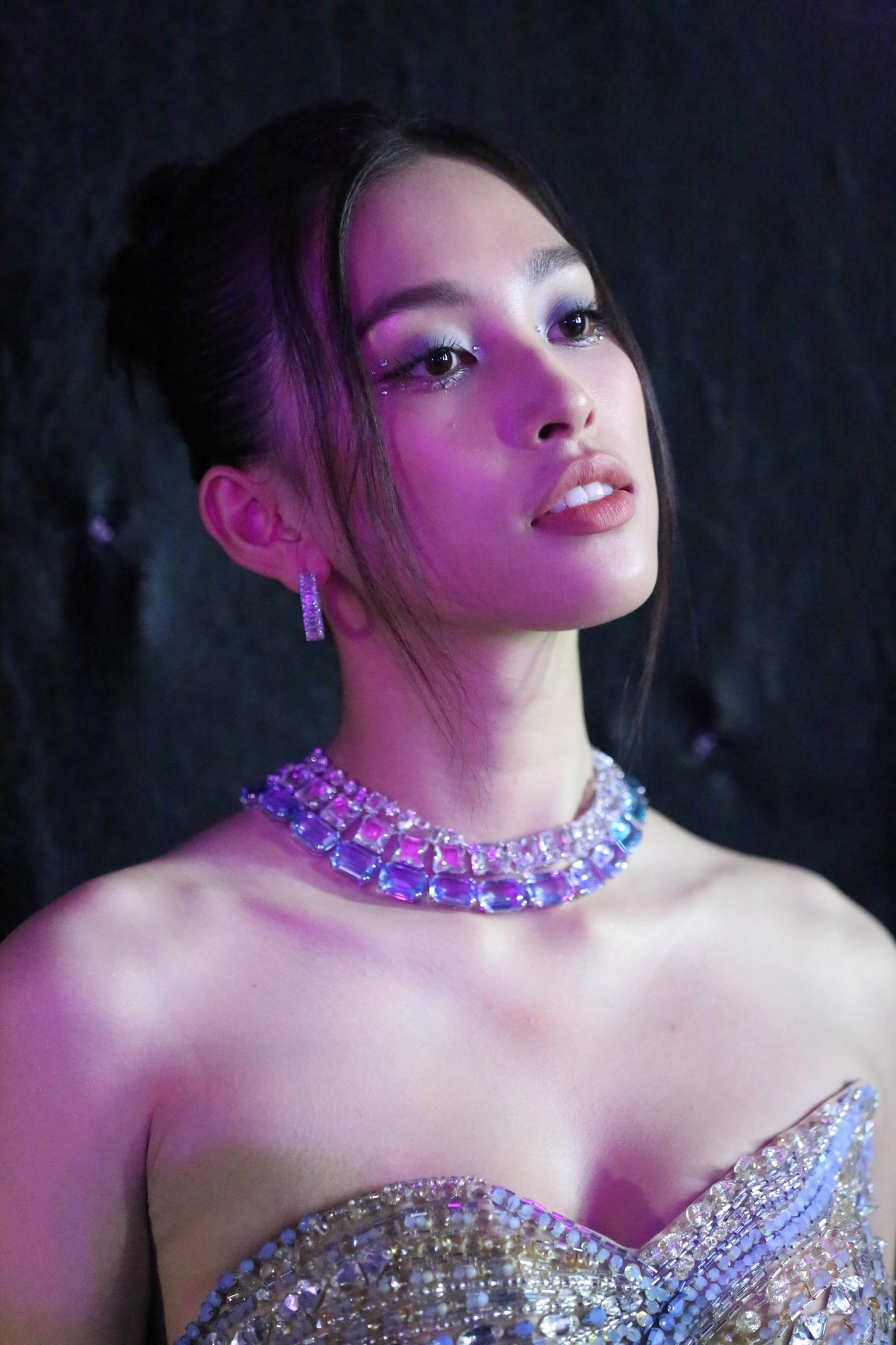 Nhan sắc của Tiểu Vy được cho là ngày càng quyến rũ sau 4 năm đăng quang. Nhan sắc của Tiểu Vy được cho là ngày càng quyến rũ sau 4 năm đăng quang.