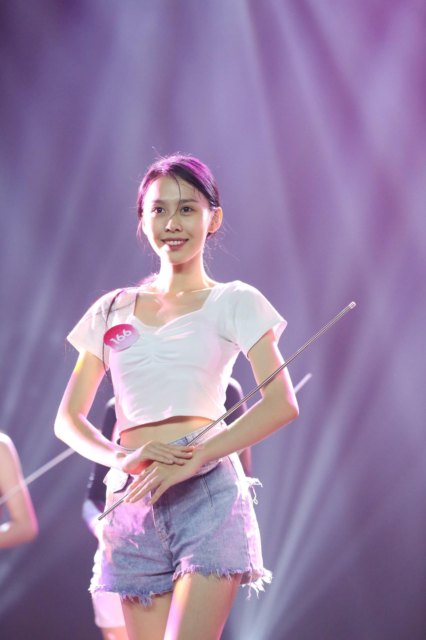 Nhiều thí sinh chia sẻ họ tự thấy bản thân thay đổi rất nhiều so với thời điểm mới bước vào nhà chung của Hoa hậu Việt Nam 2022. Từ những cô gái nhút nhát, chưa từng đi giày cao gót, chưa biết trang điểm, họ đã hoàn thiện bản thân mỗi ngày.