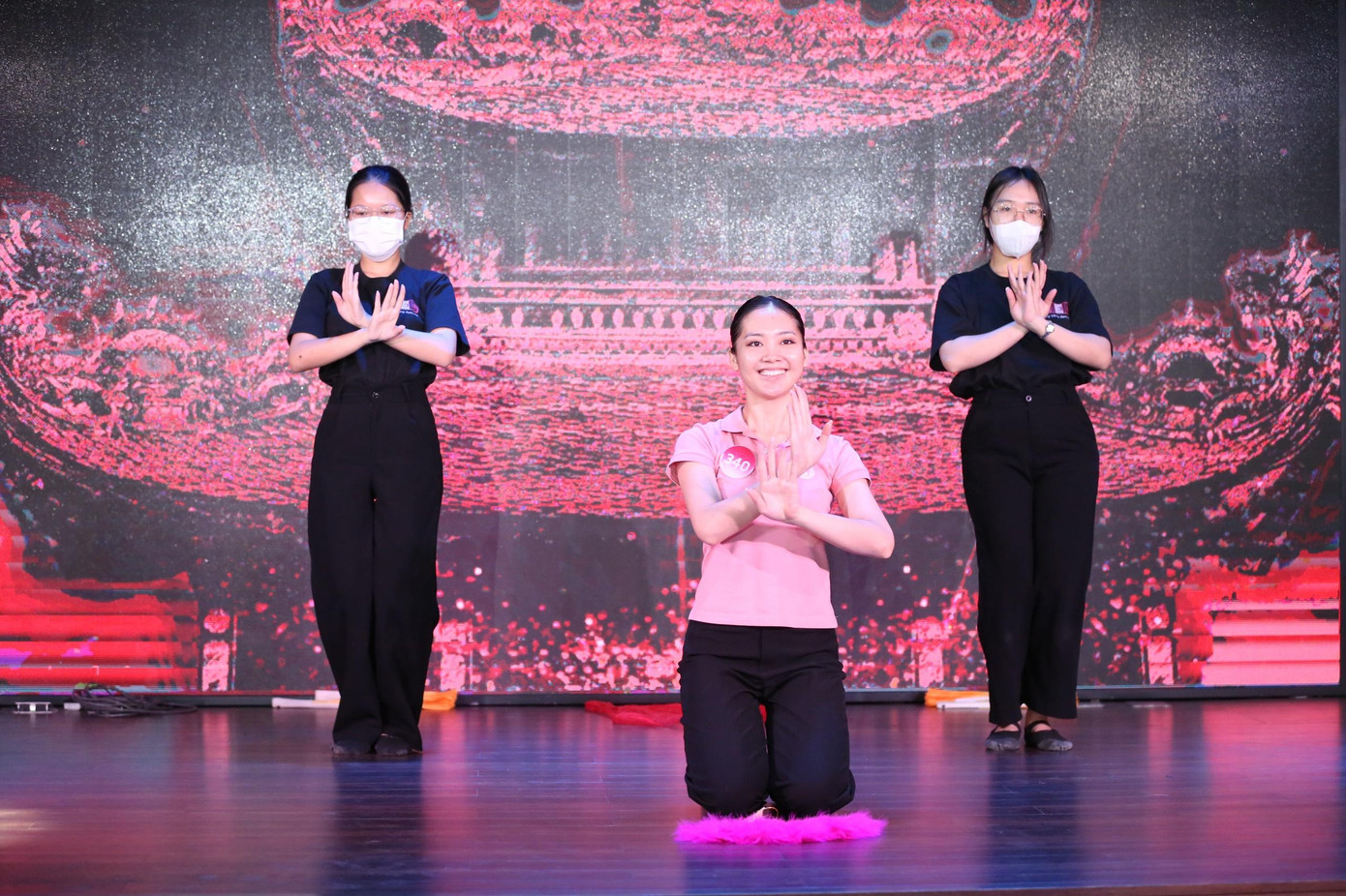 Đặc biệt có những thí sinh chọn múa Cô đôi thượng ngàn, mang lại ấn tượng đặc biệt về loại hình nghệ thuật truyền thống.