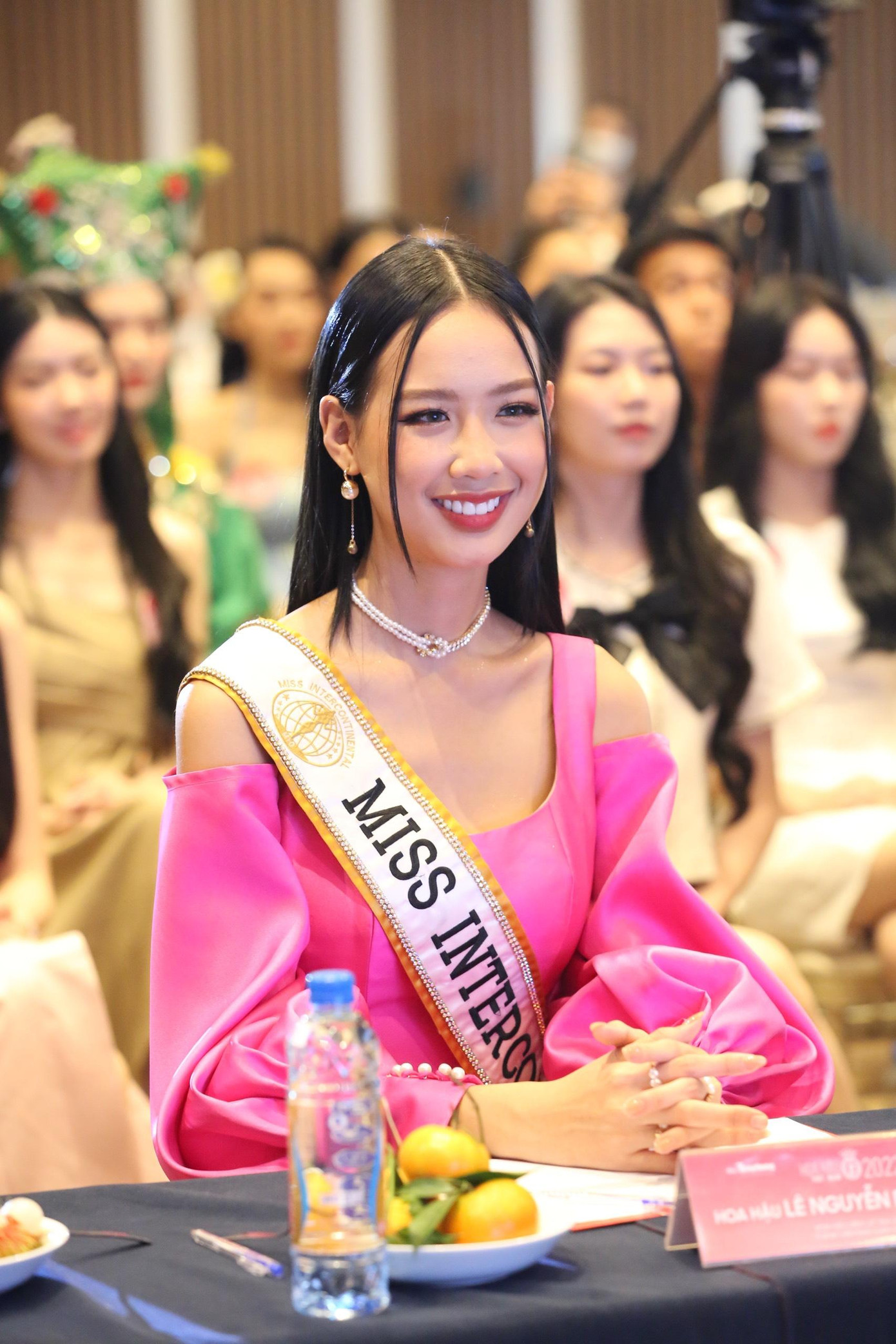 Hoa hậu Liên lục địa 2022 Nguyễn Lê Ngọc Thảo và Á hậu Việt Nam 2020 Ngọc Thảo đảm nhận vai trò giám khảo của phần thi Người đẹp tài năng.