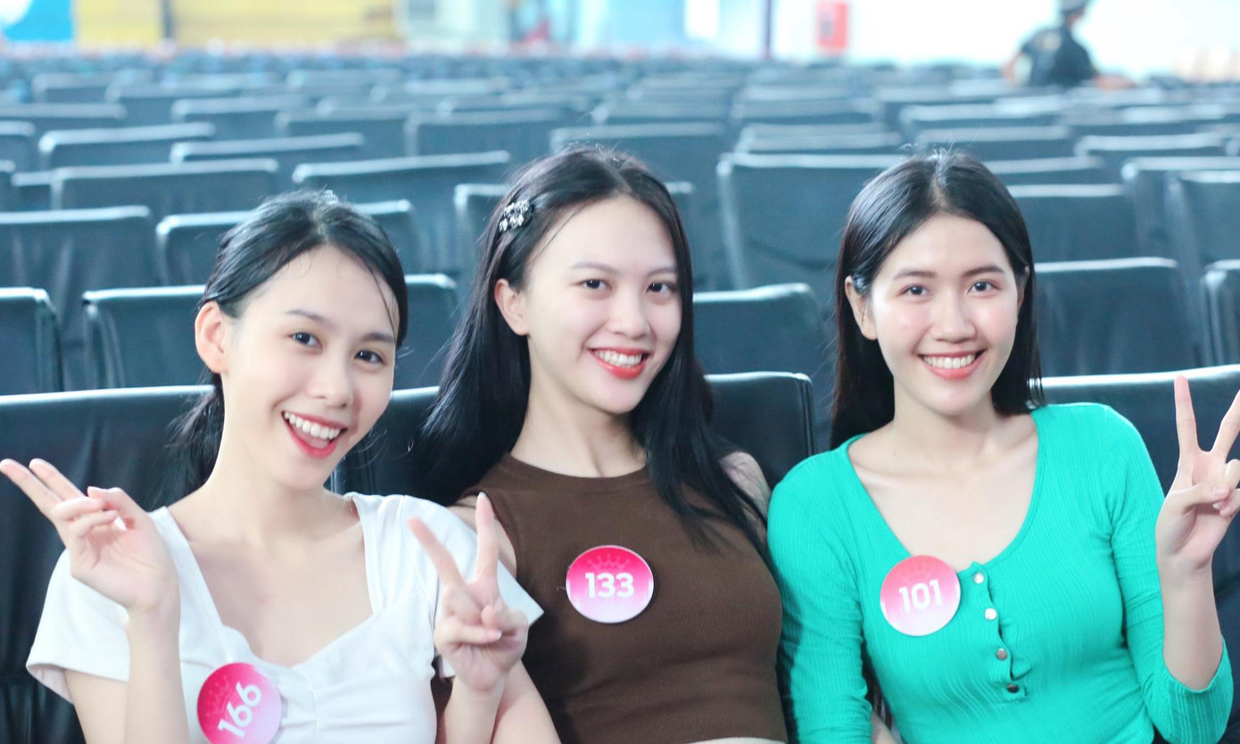 Sau nhiều ngày luyện tập, các thí sinh trở nên thân thiết. Họ cũng giúp đỡ, hướng dẫn lẫn nhau trong quá trình tập luyện.