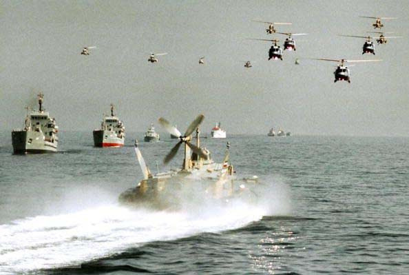 Iran tiến hành tập trận trong hai ngày 30 và 31 tháng 10. Iran tiến hành tập trận trong hai ngày 30 và 31 tháng 10