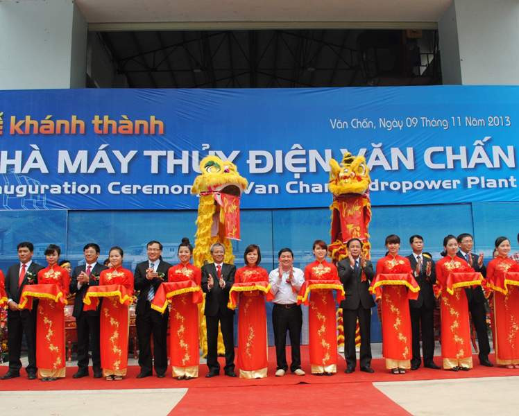 Khánh thành nhà máy thuỷ điện Văn Chấn