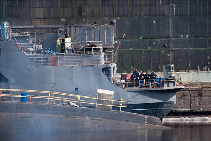 Đây là một trong những hình ảnh mới và hiếm hoi về tàu ngầm TP Hồ Chí Minh sau một thời gian dài được hạ thủy