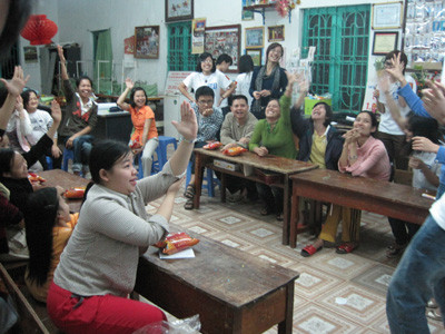 Hoạt động bổ trợ kỹ năng, kiến thức tin học cho người lao động của SV tham gia SIFE. Hoạt động bổ trợ kỹ năng, kiến thức tin học cho người lao động của SV tham gia SIFE