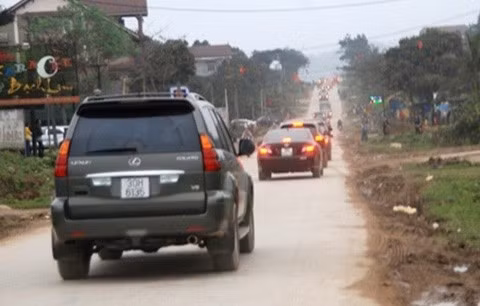 Xe sang Lexus cũng xuất hiện trong đám cưới. Xe sang Lexus cũng xuất hiện trong đám cưới