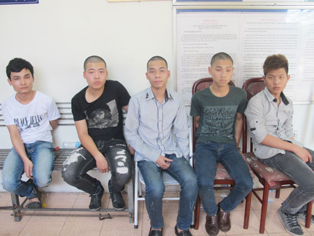 Nhóm chuyên đòi nợ thuê bằng bom bẩn bị bắt giữ. Nhóm chuyên đòi nợ thuê bằng bom bẩn bị bắt giữ