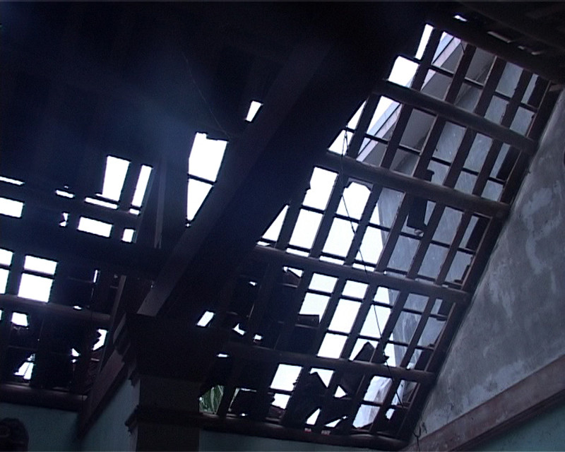 Lốc gây thiệt hại cho người dân ở Thừa Thiên Huế