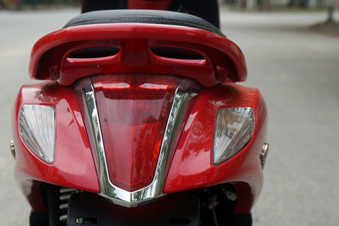 Cụm đèn phía sau