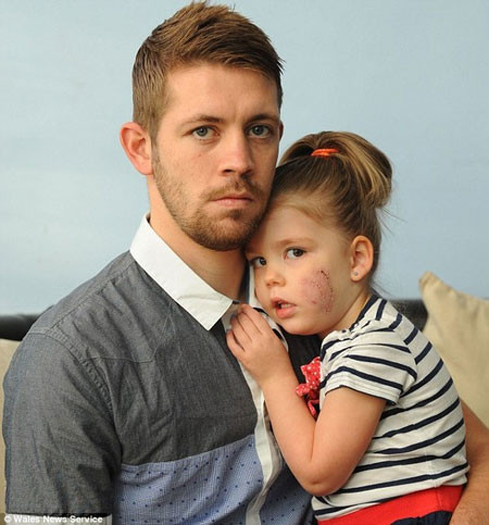 Hiện tình trạng sức khỏe của Maddison đã dần bình phục nhưng tinh thần của cô bé vẫn còn khá hoảng loạn. Hiện tình trạng sức khỏe của Maddison đã dần bình phục nhưng tinh thần của cô bé vẫn còn khá hoảng loạn