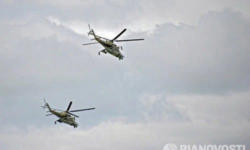 Trực thăng thực hiện nhiệm vụ yểm trợ hỏa lực