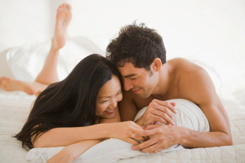 Áp lực vì… "chuẩn hóa" chuyện "yêu" ảnh 2