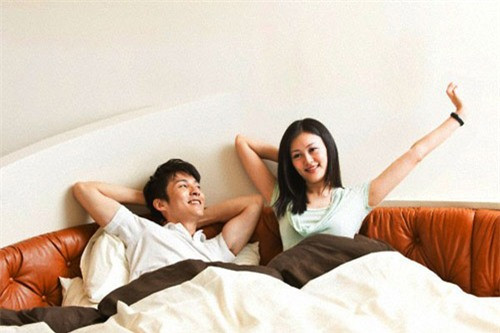 Khổ như lên giường chồng im ỉm không nói một câu - 3