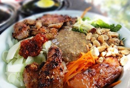 12 quán bún ngon nổi tiếng gắn liền tên phố ở Hà Nội ảnh 3