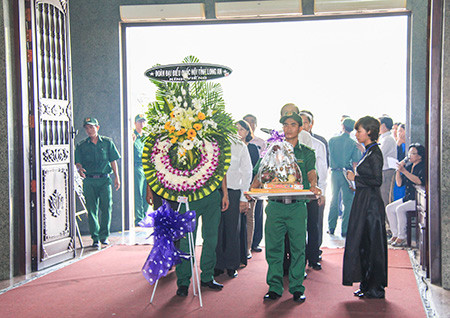 Nước mắt tiễn đưa 'Nụ cười chiến thắng' Võ Thị Thắng ảnh 3