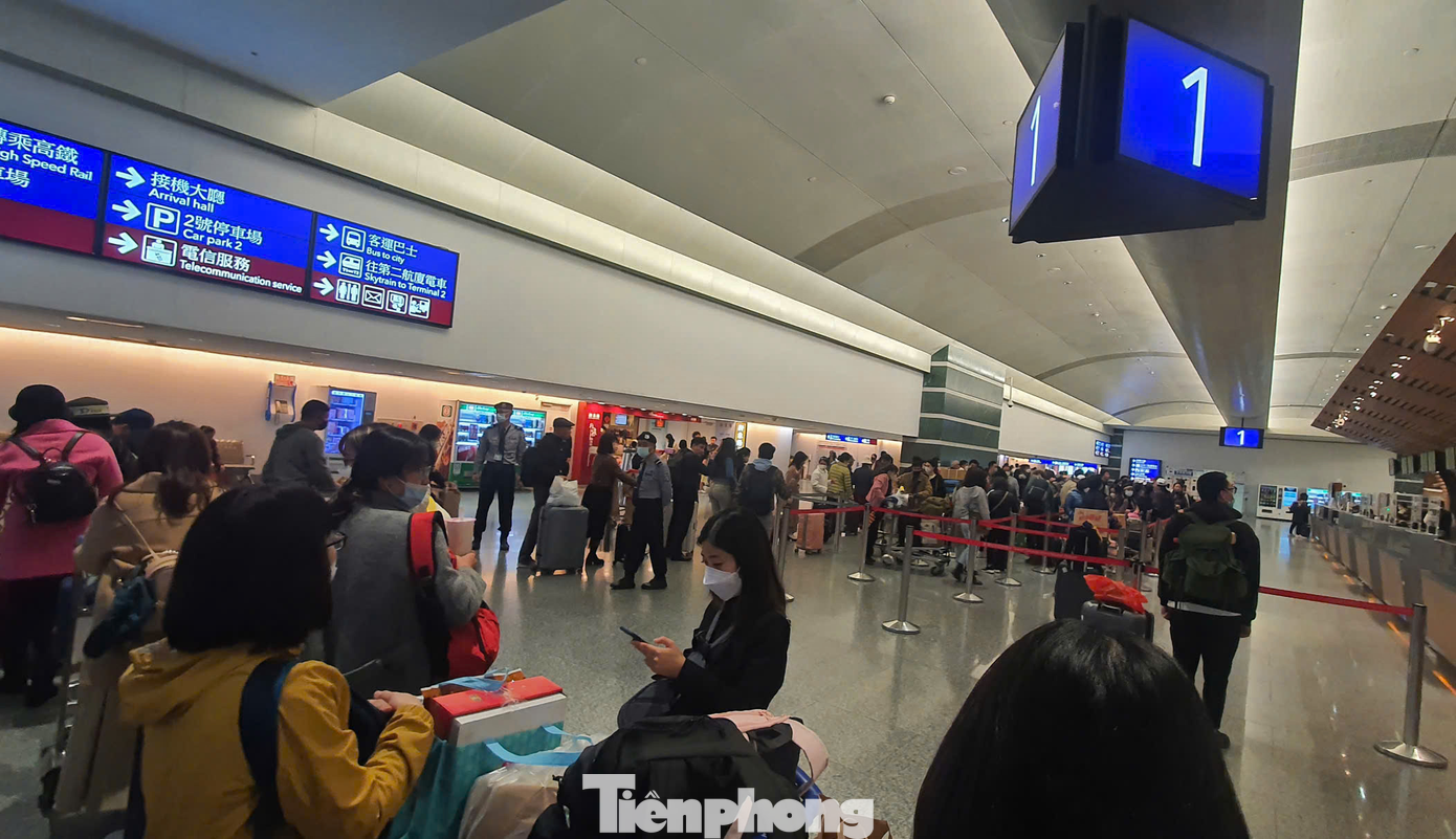 Trước khi đi du lịch nước ngoài du khách cần chuẩn bị sức khỏe tinh thần tốt bằng việc đi kiểm tra sức khỏe tổng quát, tiêm phòng đầy đủ. Ảnh: Lộc Liên.