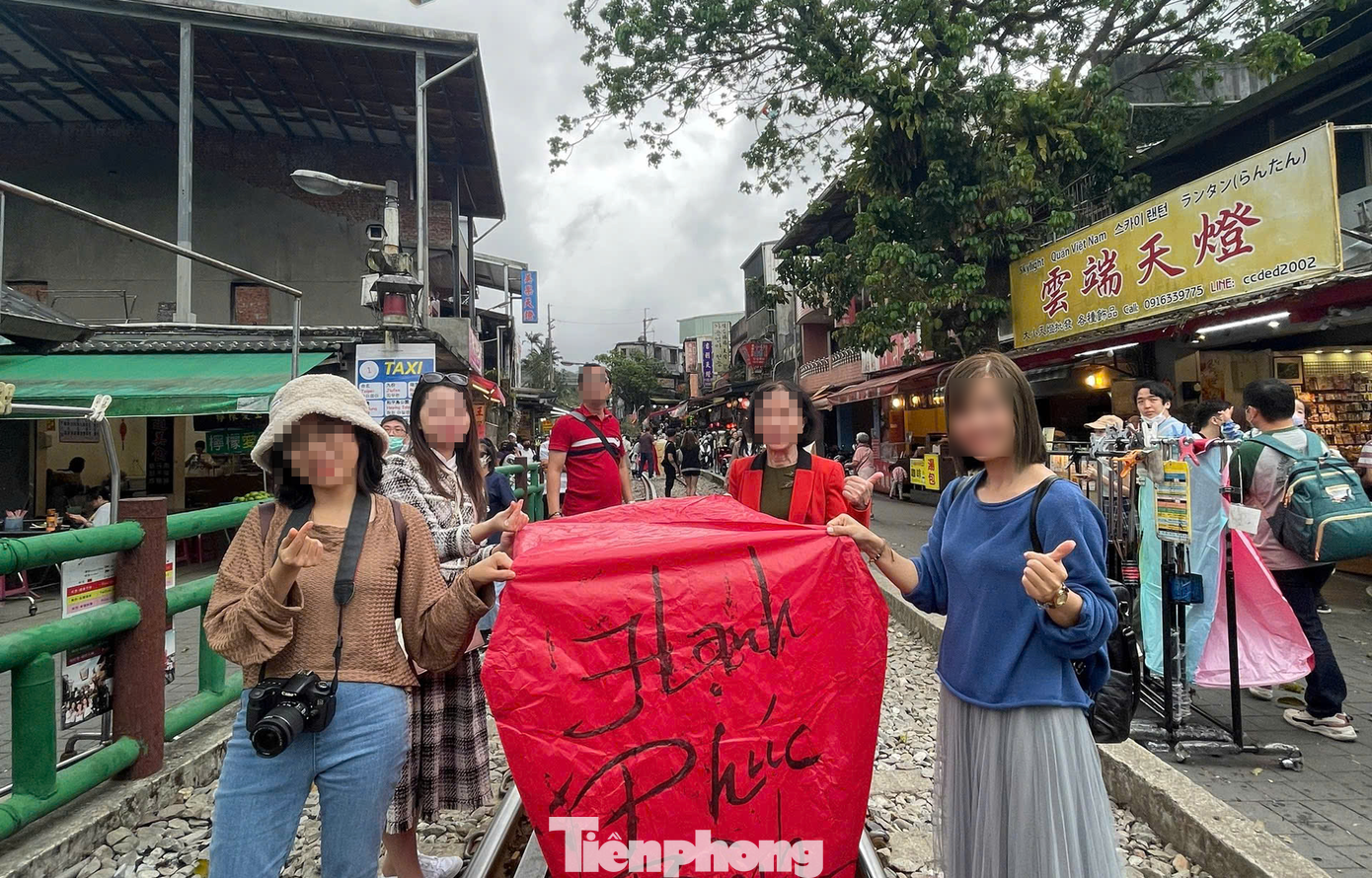 Chuyên gia cho rằng, du khách chỉ nên đi du lịch tự túc ở nước ngoài khi đã có hiểu biết, kinh nghiệm và người quen sinh sống ở quốc gia đó. Ảnh: Lộc Liên.