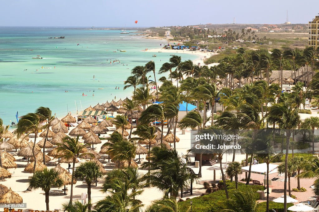 Bãi biển Eagle (Oranjestad, Aruba) được xếp ở vị trí thứ ba trong bảng xếp hạng các bãi biển đẹp nhất thế giới năm nay. Bãi biển vùng Caribe là một trong số ít những bãi biển còn hoang sơ, với bãi cát trắng mịn, làn nước ấm và cảnh hoàng hôn ngoạn mục. Ảnh: Getty. Bãi biển Eagle (Oranjestad, Aruba) được xếp ở vị trí thứ ba trong bảng xếp hạng các bãi biển đẹp nhất thế giới năm nay. Bãi biển vùng Caribe là một trong số ít những bãi biển còn hoang sơ, với bãi cát trắng mịn, làn nước ấm và cảnh hoàng hôn ngoạn mục. Ảnh: Getty.