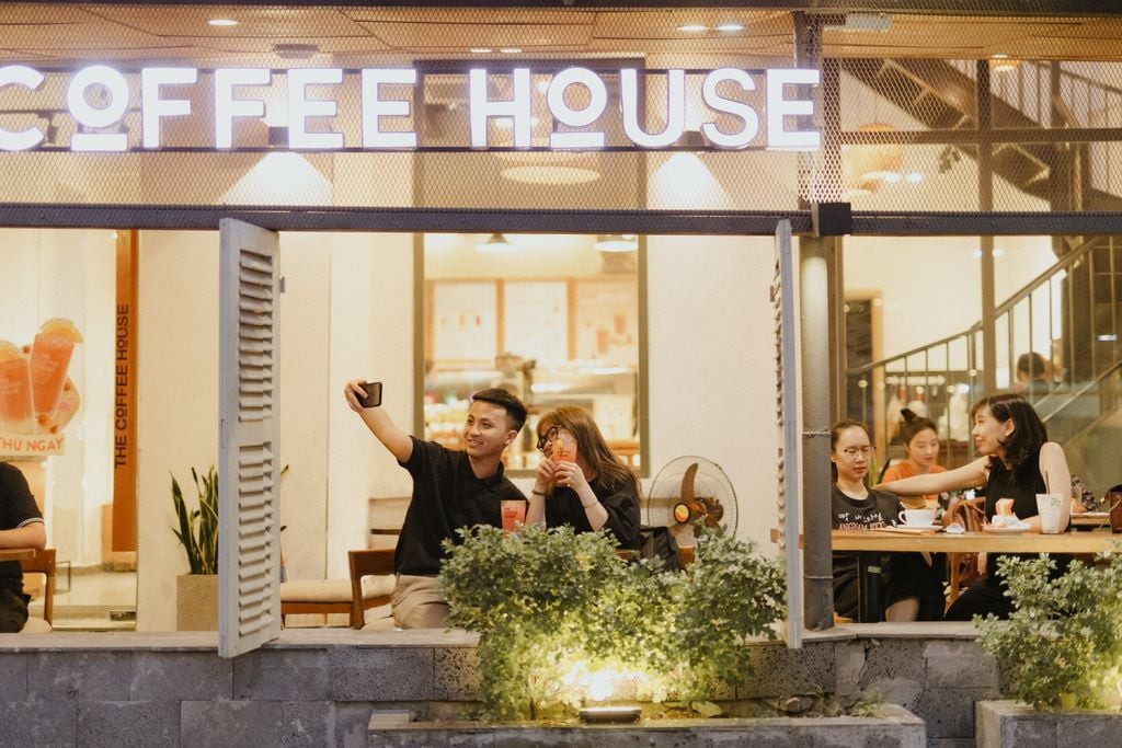 Doanh số của The Coffee House liên tục sụt giảm thời gian qua. Ảnh: The Coffee House.