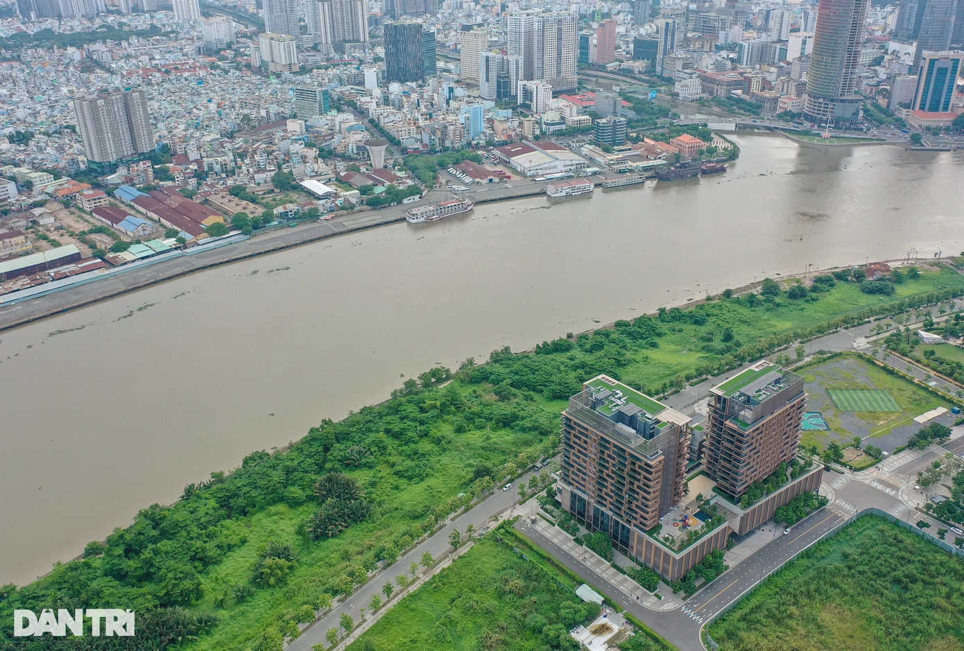 Cầu Thủ Thiêm 3 được xây dựng với mục tiêu kết nối quận 4 và khu đô thị mới Thủ Thiêm. Dự kiến, cầu được nối từ đường Tôn Đản, băng qua đường Nguyễn Tất Thành và khu bến cảng Nhà Rồng- Khánh Hội (quận 4) vượt sông Sài Gòn và kết thúc tại khu đô thị mới Thủ Thiêm (TP Thủ Đức).