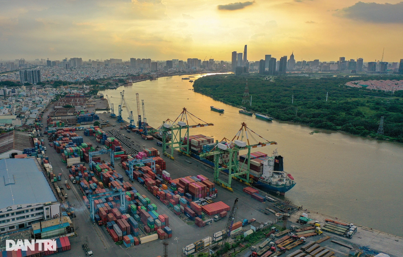 Hiện nay, dự án cầu Thủ Thiêm 4 đang được thực hiện các bước chuẩn bị đầu tư, dự kiến sẽ được triển khai trong giai đoạn 2024 - 2027 theo hình thức PPP (hình thức đối tác công tư).