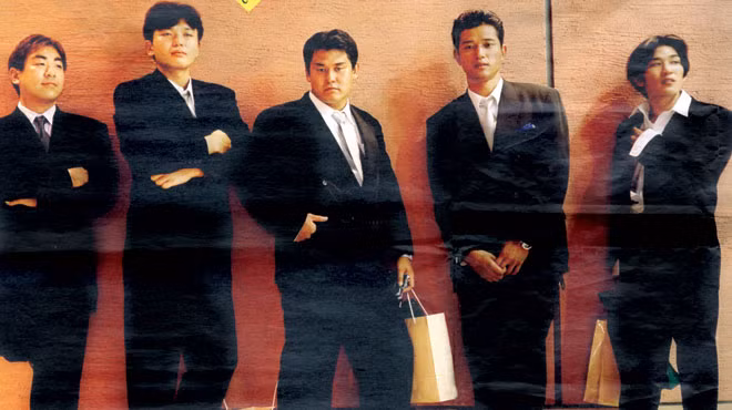 Giữa một anh chàng đẹp trai mà nghèo và một anh chàng xấu trai nhưng giàu, bạn sẽ chọn ai? Ảnh: CI