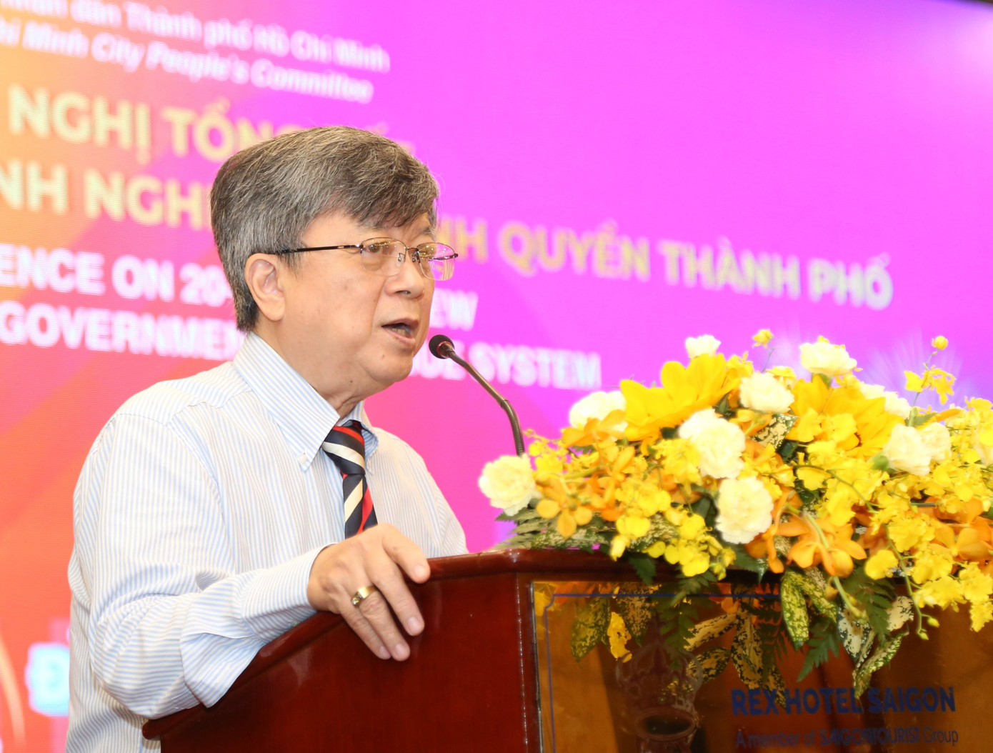 Luật sư Trương Trọng Nghĩa nêu ý kiến tại hội nghị. Luật sư Trương Trọng Nghĩa nêu ý kiến tại hội nghị.