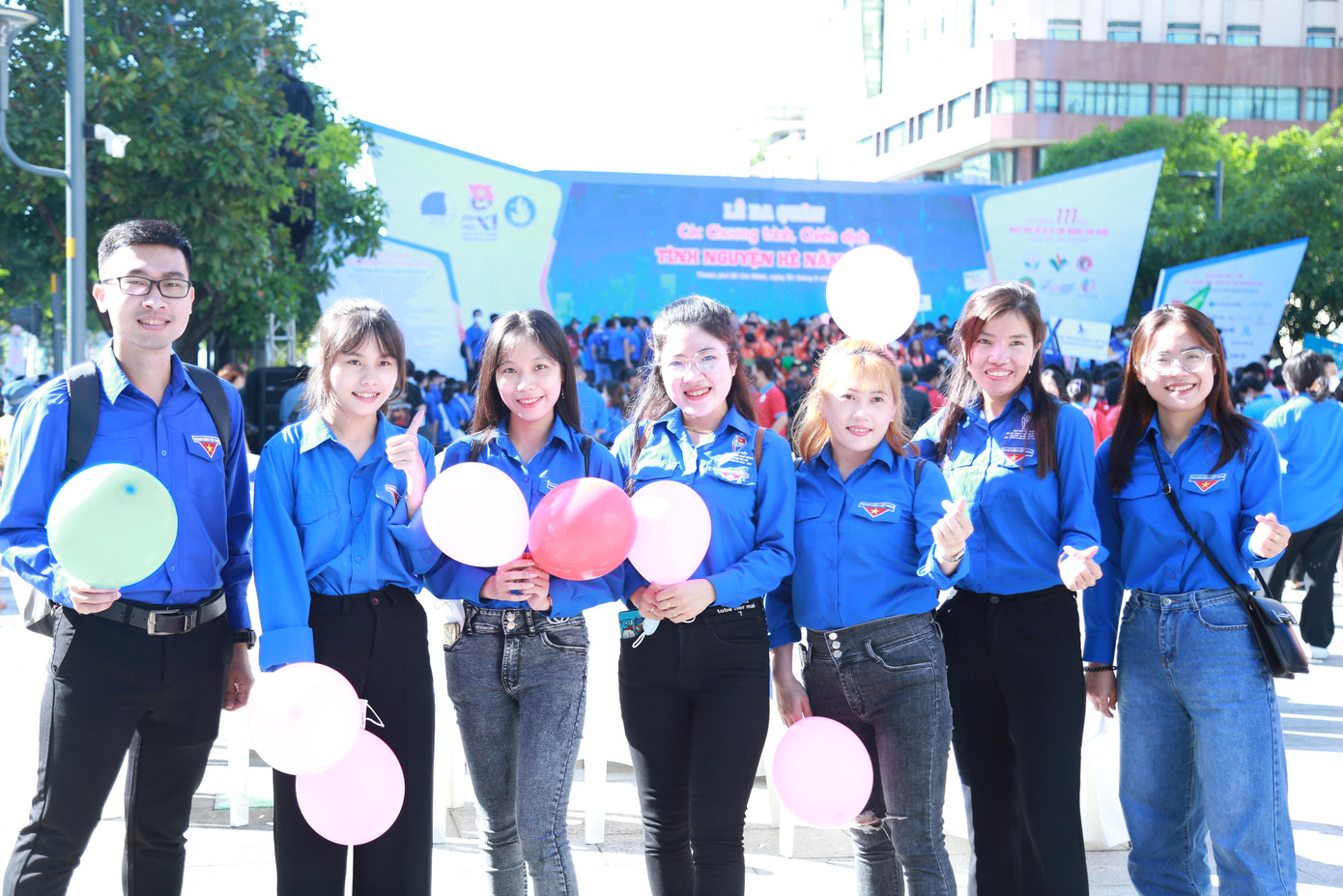 Các bạn trẻ TPHCM đang háo hức bước vào một mùa hè tình nguyện mới với niềm tin yêu và mong muốn góp sức giúp người dân vơi bớt những khó khăn, mất mát sau đại dịch COVID-19 - Ảnh: Ngô Tùng