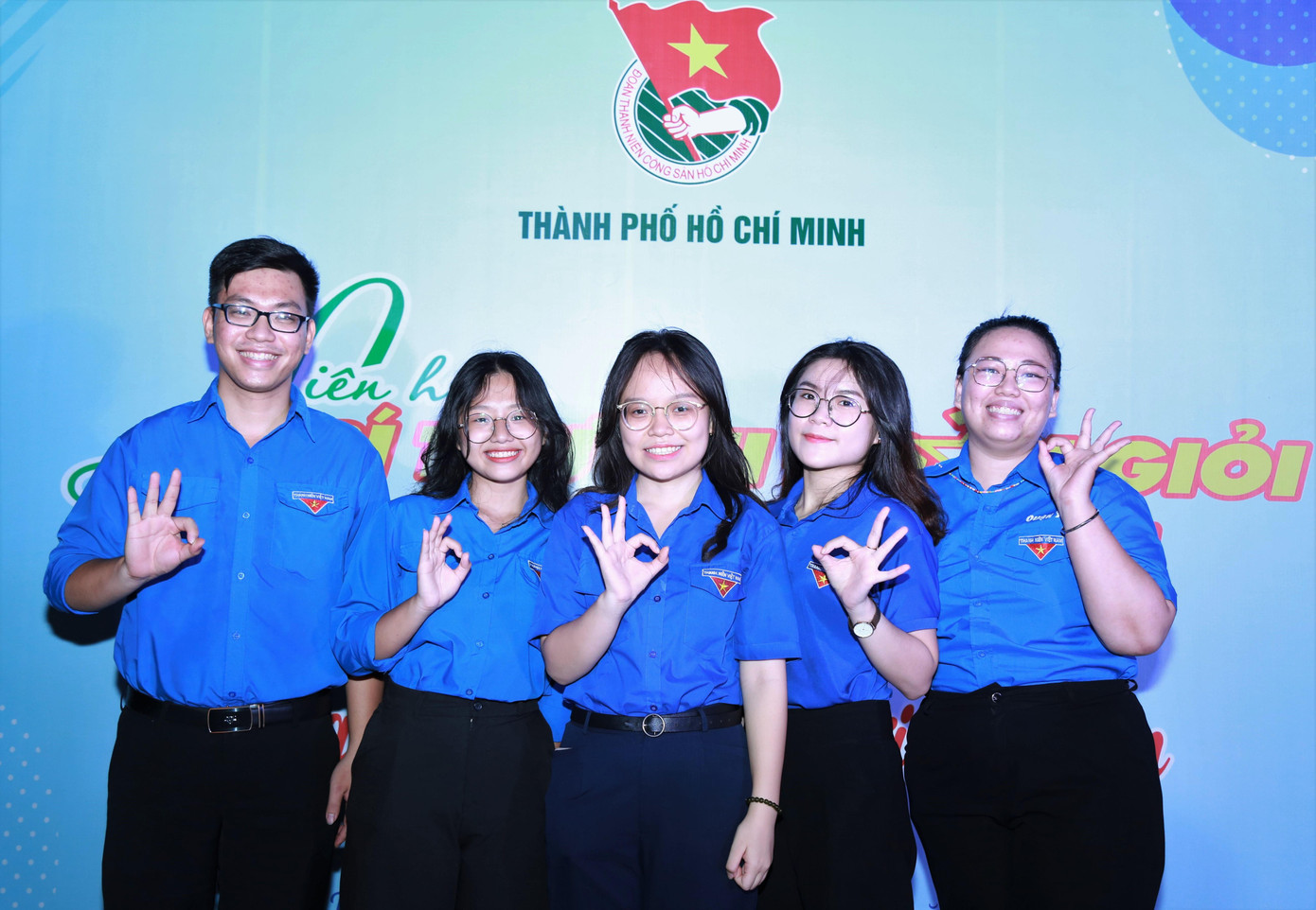 Sau lễ khai mạc, hơn 100 bạn trẻ chia thành các tổ thảo luận, góp ý vào Văn kiện Đại hội đại biểu Đoàn TNCS Hồ Chí Minh TPHCM lần thứ XI - Ảnh: Ngô Tùng Sau lễ khai mạc, hơn 100 bạn trẻ chia thành các tổ thảo luận, góp ý vào Văn kiện Đại hội đại biểu Đoàn TNCS Hồ Chí Minh TPHCM lần thứ XI - Ảnh: Ngô Tùng