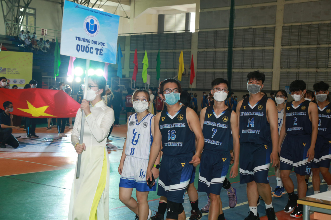 Hội thao thu hút gần 1.000 vận động viên từ 9 đơn vị, cơ sở thành viên trực thuộc ĐHQG TPHCM.