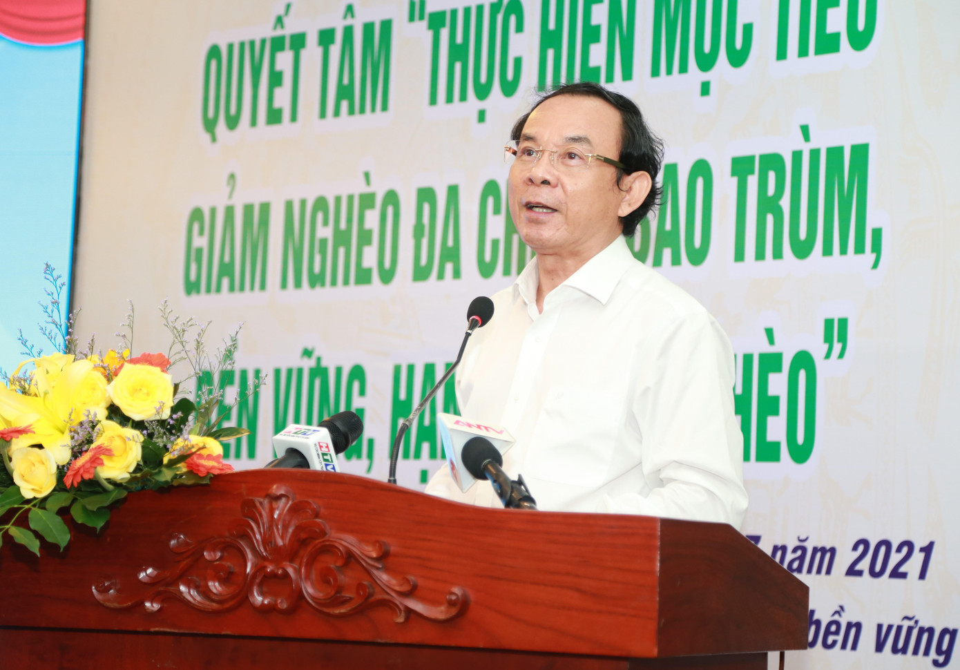 Bí thư Thành ủy TPHCM Nguyễn Văn Nên phát biểu tại buổi lễ. Bí thư Thành ủy TPHCM Nguyễn Văn Nên phát biểu tại buổi lễ.