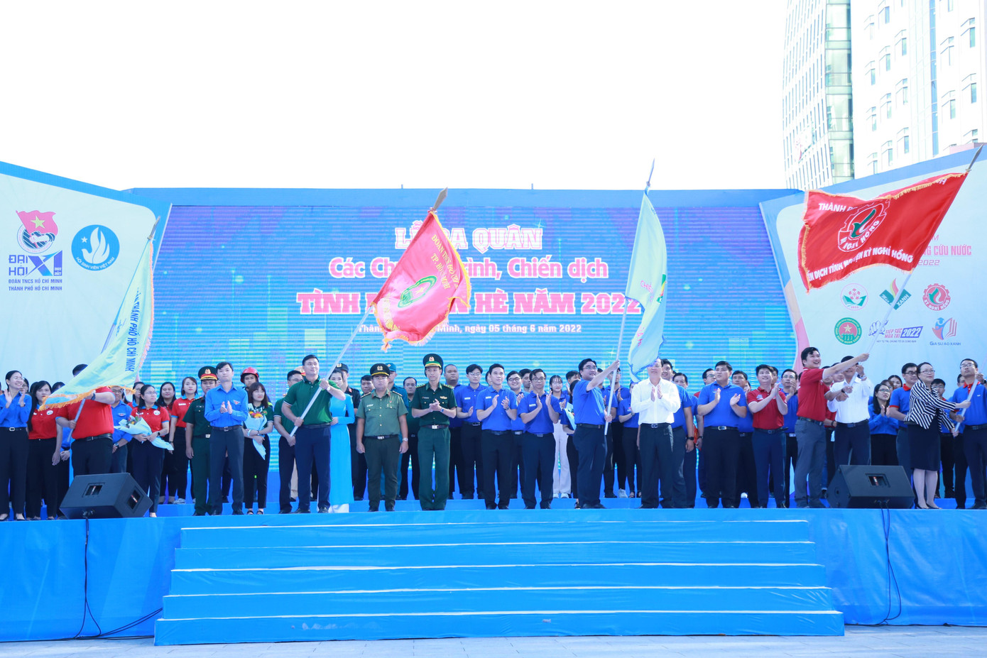 Tuổi trẻ TPHCM chính thức bắt tay thực hiện các nội dung, phần việc trong khuôn khổ 6 chương trình, chiến dịch tình nguyện hè 2022 - Ảnh: Ngô Tùng