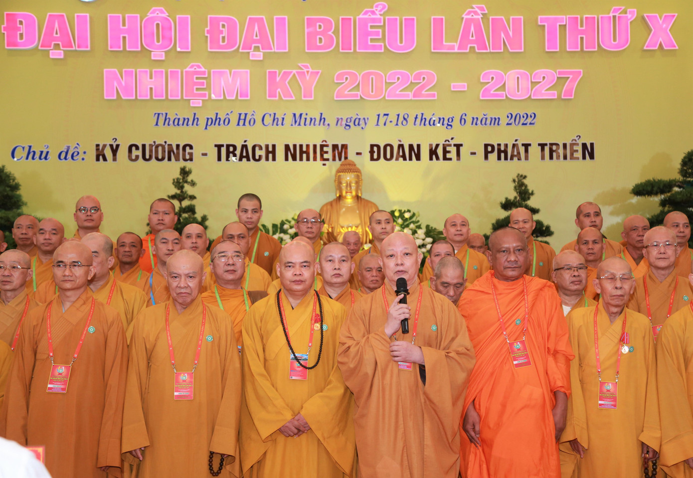 Hòa thượng Thích Lệ Trang, Phó ban Trị sự nhiệm kỳ IX, được suy cử làm Trưởng ban Trị sự GHPGVN TPHCM nhiệm kỳ X (2022 - 2027). Hòa thượng Thích Lệ Trang, Phó ban Trị sự nhiệm kỳ IX, được suy cử làm Trưởng ban Trị sự GHPGVN TPHCM nhiệm kỳ X (2022 - 2027).