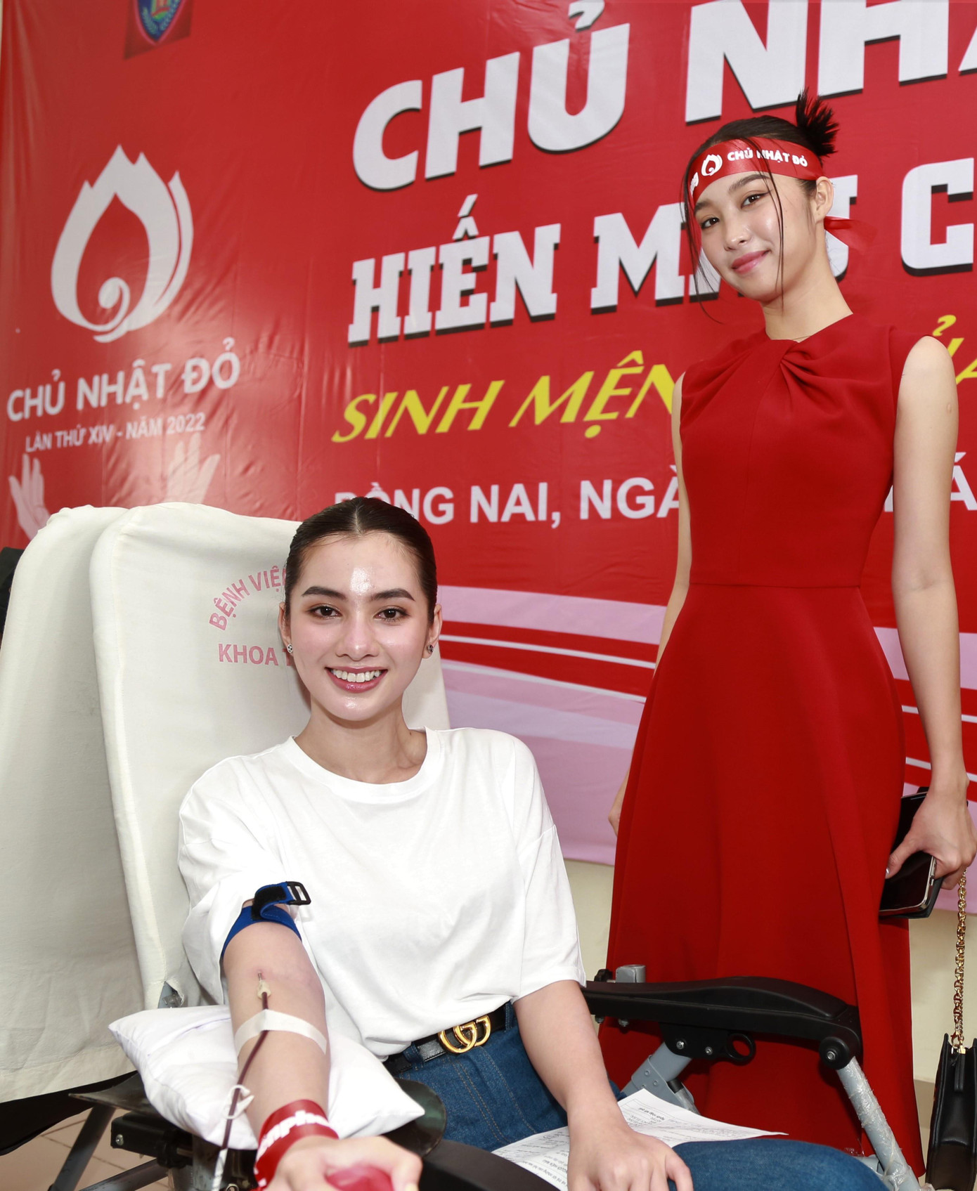 Người bạn thân thiết Nguyễn Lê Phương Thảo đồng hành cùng Cẩm Đan trong hoạt động vì cộng đồng lần này. Người bạn thân thiết Nguyễn Lê Phương Thảo đồng hành cùng Cẩm Đan trong hoạt động vì cộng đồng lần này.