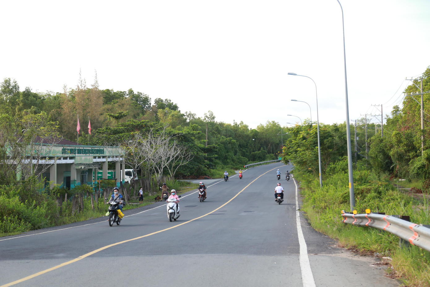 Nằm trong khu dự trữ sinh quyển thế giới, Cần Giờ có nhiều tiềm năng, lợi thế phát triển du lịch sinh thái. Ảnh: Ngô Tùng Nằm trong khu dự trữ sinh quyển thế giới, Cần Giờ có nhiều tiềm năng, lợi thế phát triển du lịch sinh thái. Ảnh: Ngô Tùng
