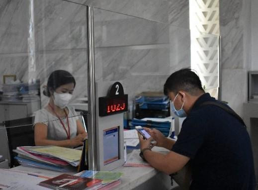 TPHCM ban hành kế hoạch thực hiện chủ trương khuyến khích và bảo vệ cán bộ, công chức, viên chức, người lao động năng động, sáng tạo vì lợi ích chung. Ảnh: Minh Hiệp