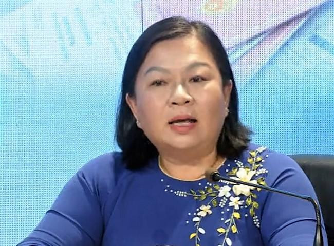 Cử tri nêu ý kiến tại chương trình (Ảnh chụp màn hình)