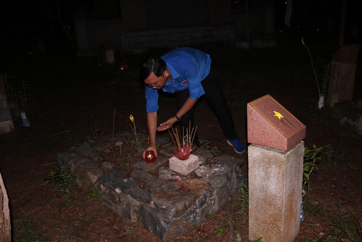 Thế hệ trẻ nguyện viết tiếp truyền thống kiên cường, bất khuất của các bậc tiền nhân.