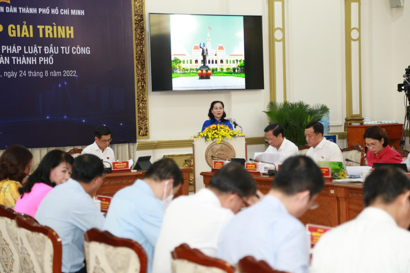 Chủ tịch HĐND TPHCM Nguyễn Thị Lệ phát biểu khai mạc phiên họp. Ảnh: Ngô Tùng Chủ tịch HĐND TPHCM Nguyễn Thị Lệ phát biểu khai mạc phiên họp. Ảnh: Ngô Tùng