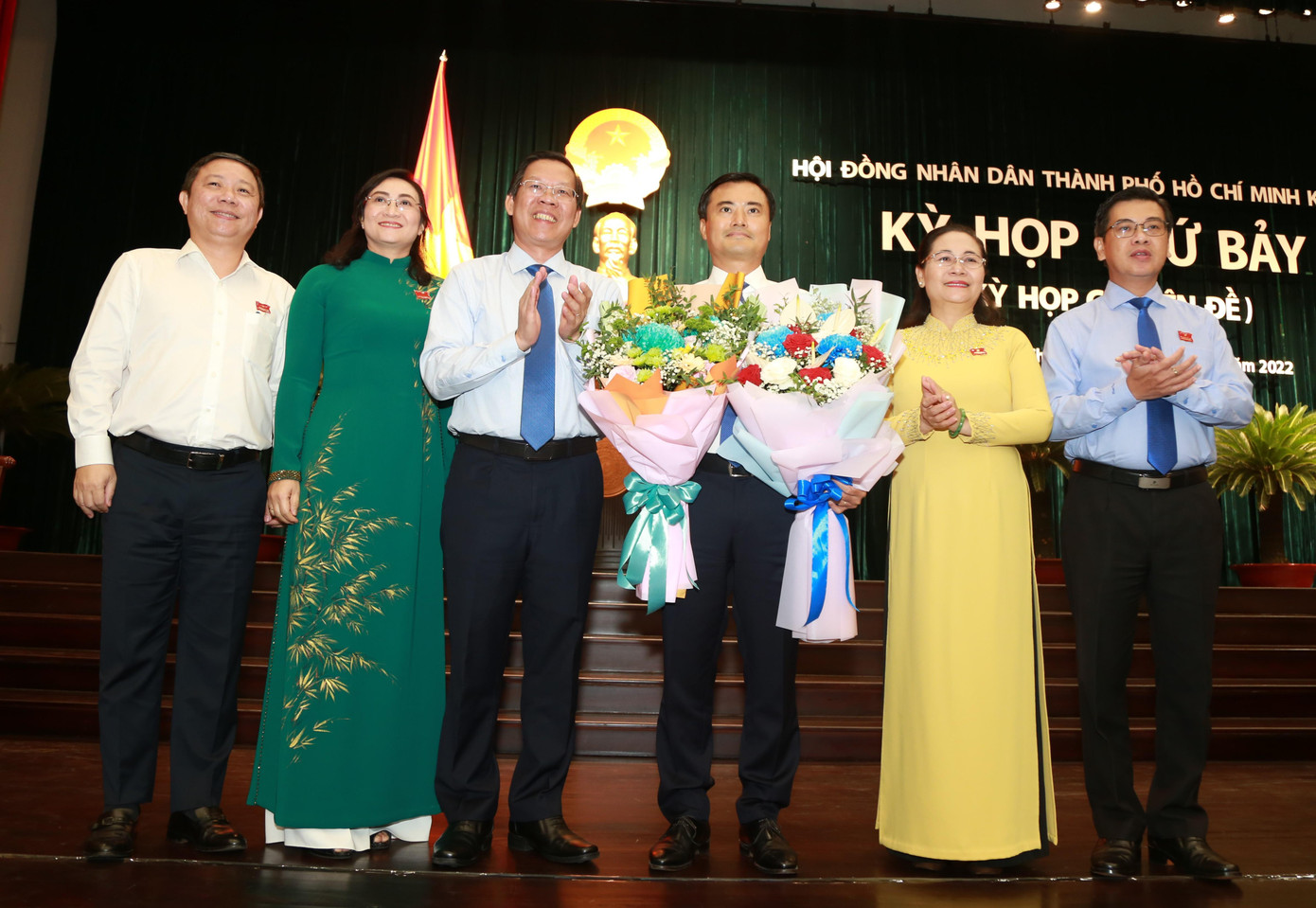 Chủ tịch UBND TPHCM Phan Văn Mãi cùng các Phó Chủ tịch tại kỳ họp thứ 7 HĐND TPHCM khóa X.