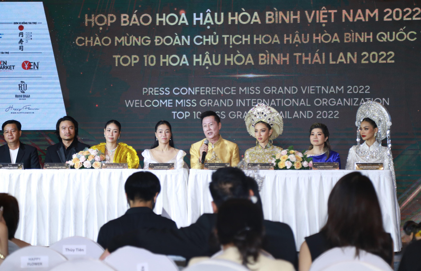 Tại lễ khởi động Miss Grand Vietnam 2022, Mr. Nawat cũng chia sẻ những thông tin về cuộc thi Miss Grand International năm nay. Ông khuyến khích các cô gái mạnh dạn tìm kiếm cơ hội trải nghiệm những hành trình tuyệt vời nhân dịp kỷ niệm 10 năm cuộc thi.