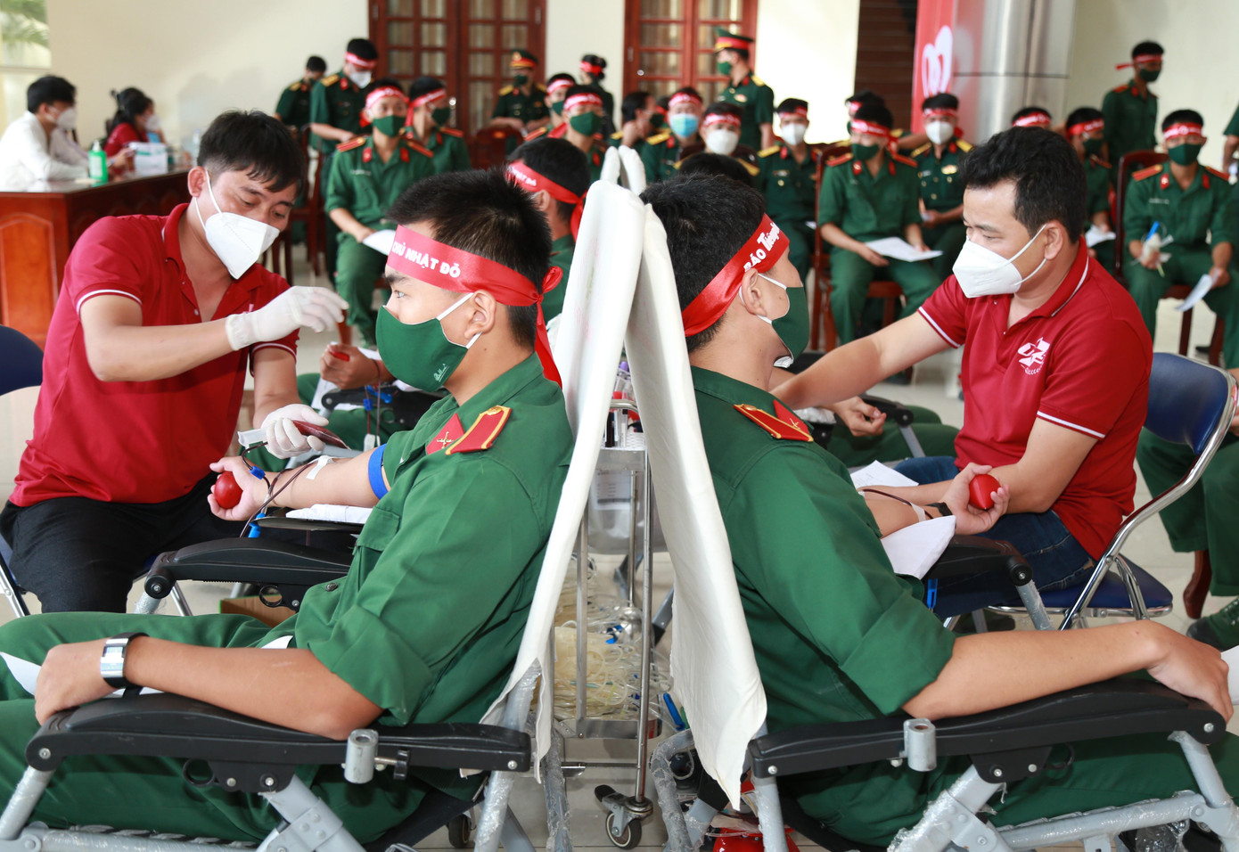 Chương trình nhận được sự quan tâm, tham gia nhiệt tình của đông đảo cán bộ, đoàn viên thanh niên Trường Sĩ quan Lục quân 2