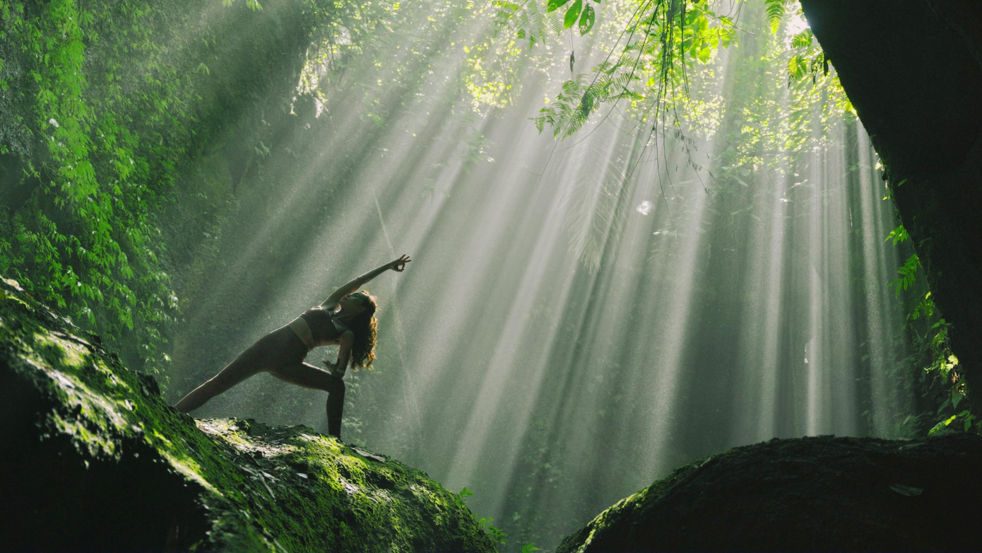 Hình ảnh vừa hùng vĩ vừa thơ mộng tại hang Tukad Cepung ở Bali.