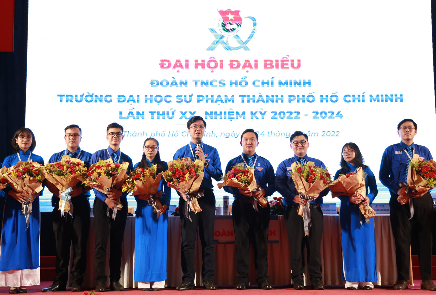 Anh Nguyễn Vũ Hoài Ân (giữa) phát biểu nhận nhiệm vụ. Anh Nguyễn Vũ Hoài Ân (giữa) phát biểu nhận nhiệm vụ.