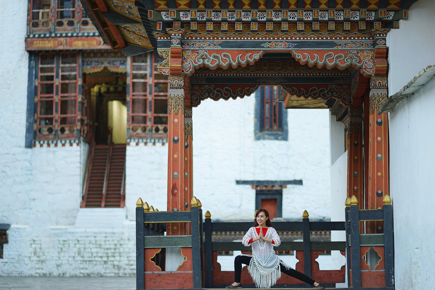 Tập yoga tại "quốc gia hạnh phúc" Bhutan.