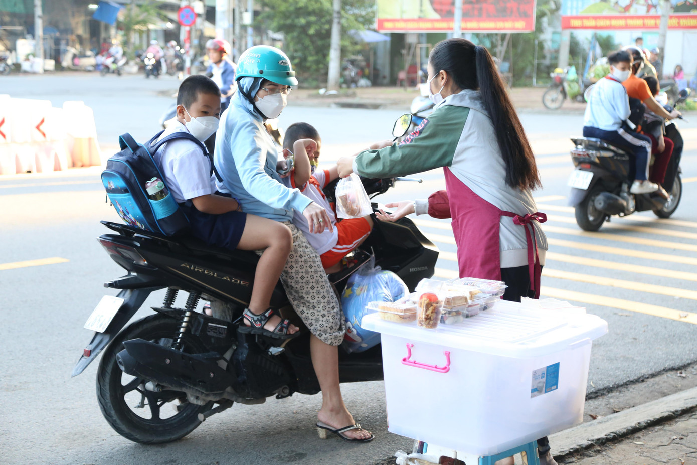 Thúy Kiều cho biết, bản thân thích học Hóa nên muốn theo ngành Thú y nhưng gia đình khuyên “nhà làm nông khổ rồi giờ đừng theo ngành nông nghiệp nữa&quot;, nên Kiều đã chọn ngành Công nghệ thông tin. &quot;Em dự định, đến năm thứ 3 sẽ kiếm việc làm tester (kiểm thử phần mềm) để chuẩn bị cho công việc chuyên môn tương lai&quot;, Kiều chia sẻ.