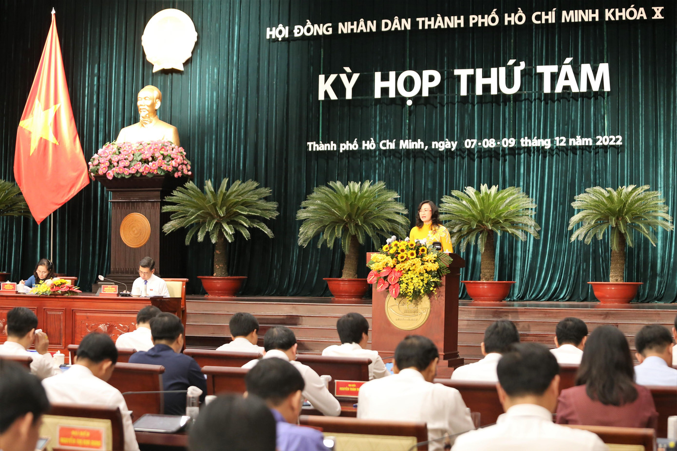 Tại Kỳ họp thứ 8 HĐND TPHCM ngày 7/12, Phó chủ tịch UBND TPHCM Phan Thị Thắng trình HĐND TPHCM xem xét hệ số đất năm 2023 trên địa bàn thành phố. Ảnh: Ngô Tùng Tại Kỳ họp thứ 8 HĐND TPHCM ngày 7/12, Phó chủ tịch UBND TPHCM Phan Thị Thắng trình HĐND TPHCM xem xét hệ số đất năm 2023 trên địa bàn thành phố. Ảnh: Ngô Tùng