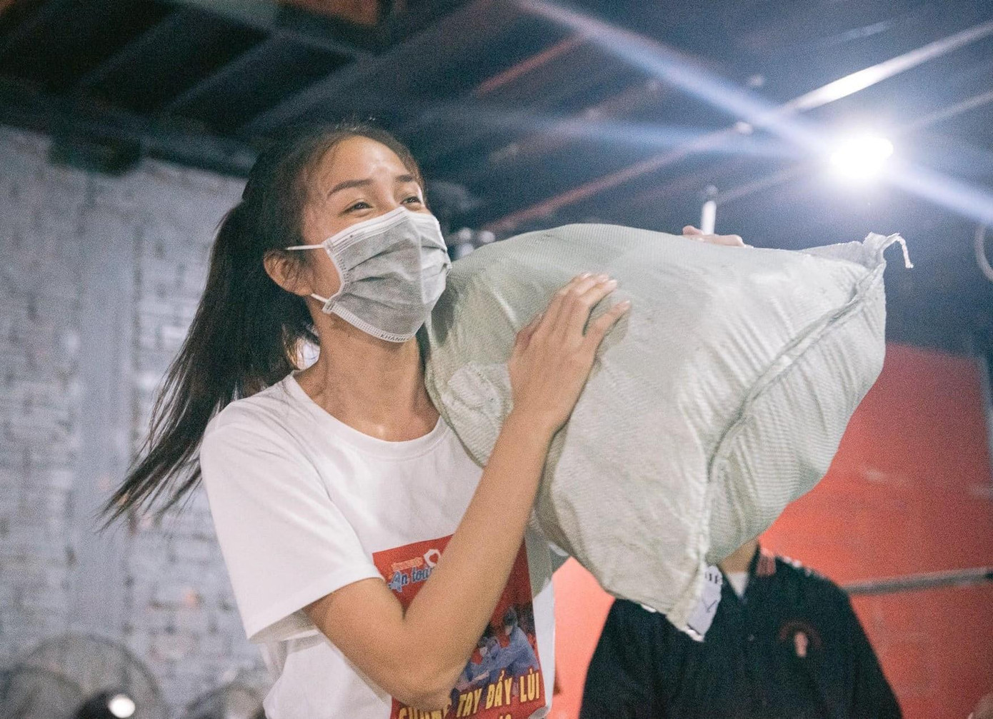 Cô gái Tây Ninh luôn xông xáo, nhiệt huyết trong các hoạt động vì cộng đồng. Cô gái Tây Ninh luôn xông xáo, nhiệt huyết trong các hoạt động vì cộng đồng.