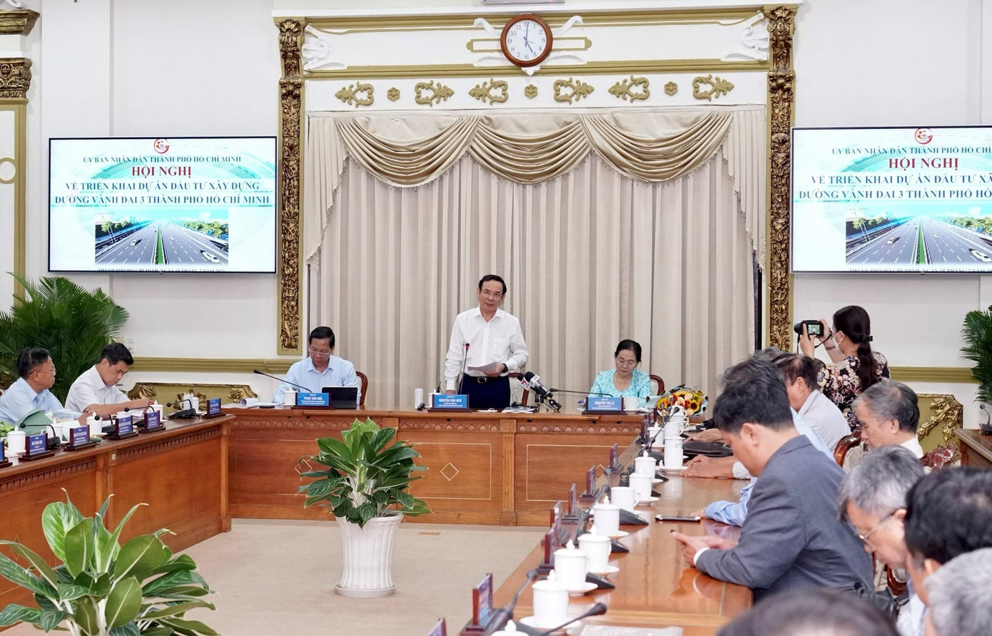 Lãnh đạo TPHCM quyết tâm thực hiện dự án đầu tư xây dựng đường Vành đai 3 theo kế hoạch. Lãnh đạo TPHCM quyết tâm thực hiện dự án đầu tư xây dựng đường Vành đai 3 theo kế hoạch.