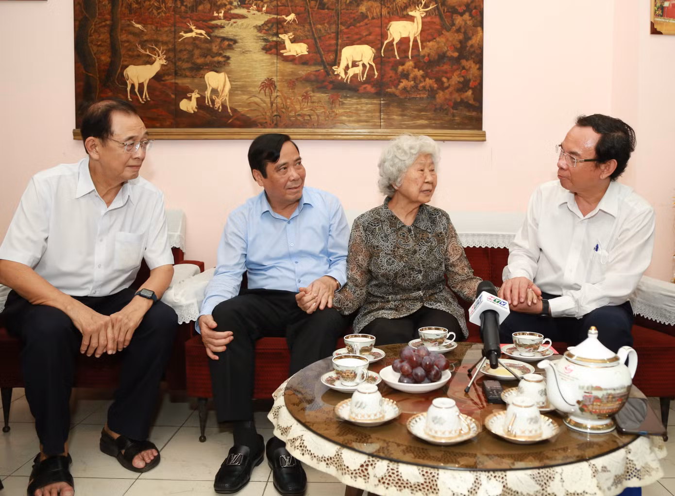 Bà Yên Thảo kể lại những kỷ niệm trong cuộc đời hoạt động tình báo.